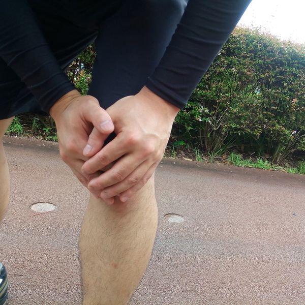 スポーツ中の膝の痛み、ランナー膝やジャンパー膝の治療ならタクト鍼灸整骨院へ